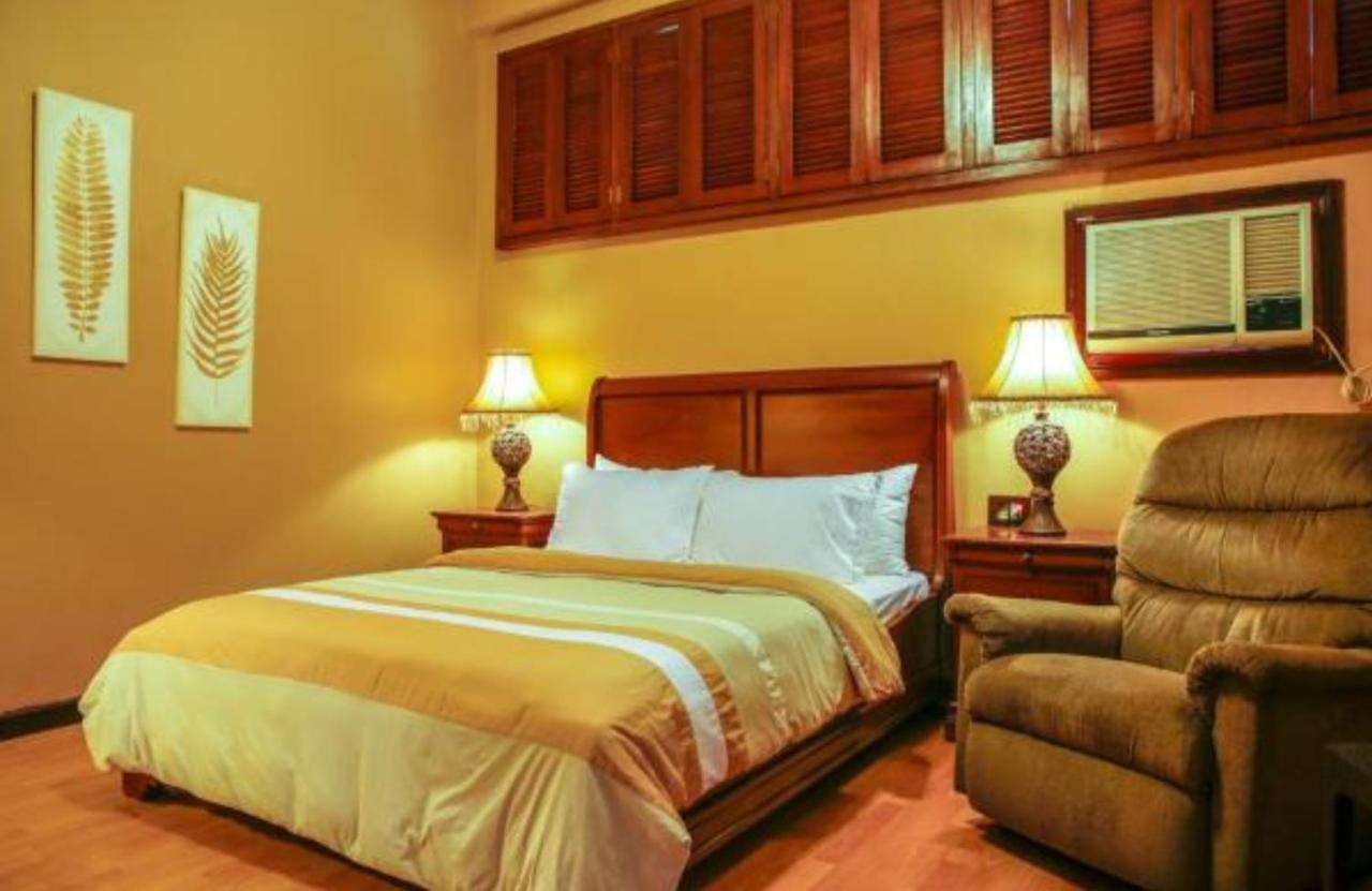 Bed and Breakfast Victoria'S Haven Dumaguete City Екстер'єр фото